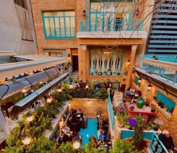 کافه رستوران در عمارت‌های قدیمی تهران 