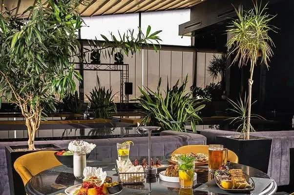 ۱۰تا از برترین کافه‌ رستوران‌های تهرانپارس | تجربه خاص شرق تهران