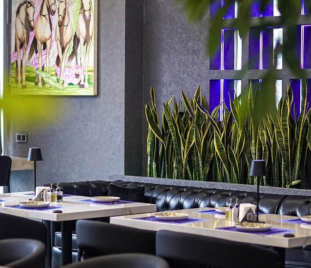 منوآف کافه رستورانهای سعادتآباد