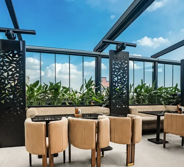 منوآف کافه رستورانهای سعادتآباد