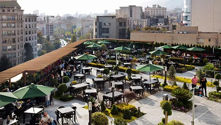 معرفی بهترین فودکورت‌های تهران در مراکز خرید معروف